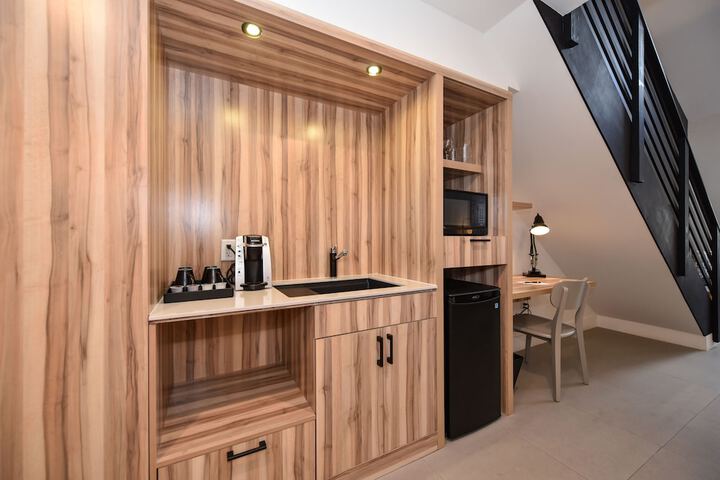 Private kitchenette