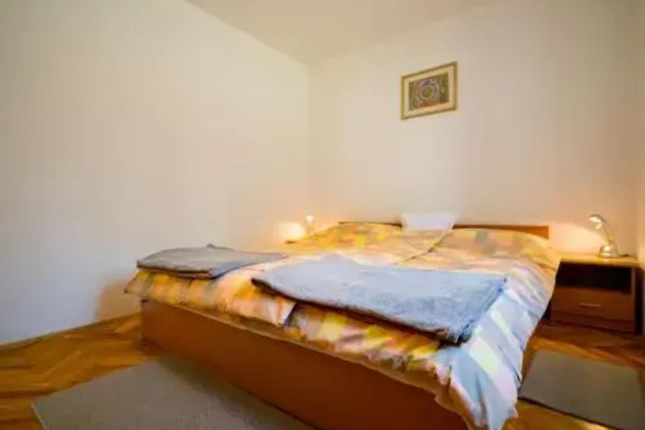 Room 3 of 13