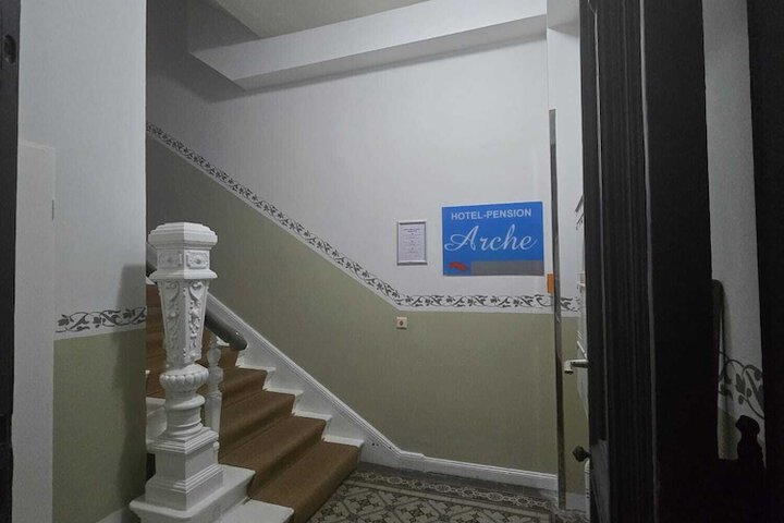 Handrails in stairways