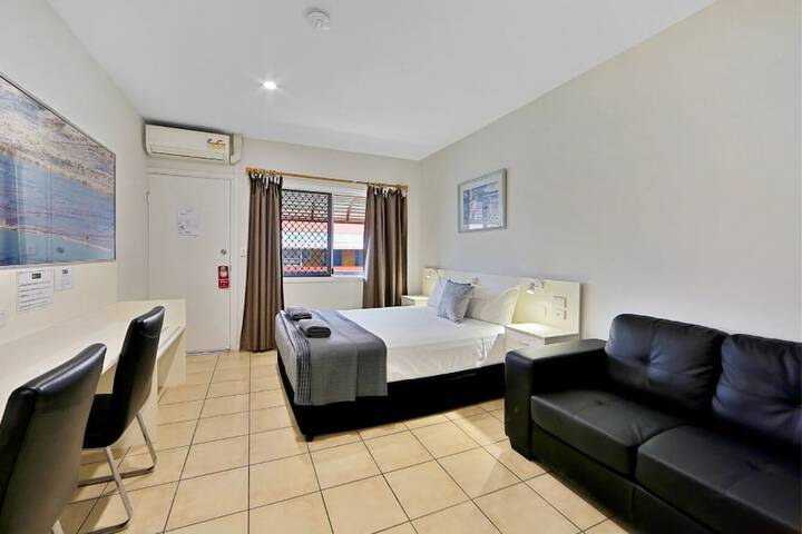 Room 15 of 43