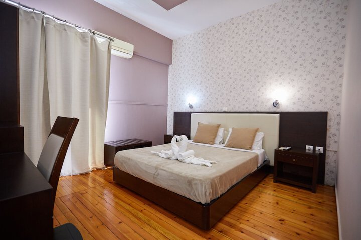 Room 7 of 36
