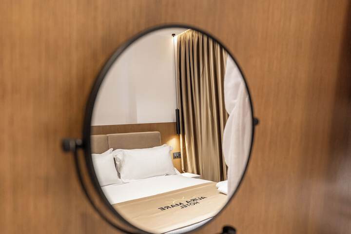 Room 44 of 244