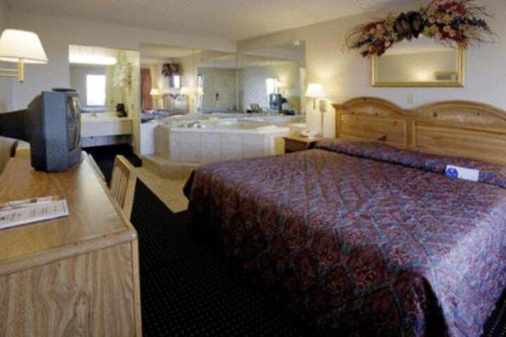 1 King Bed Deluxe (11 of 11)