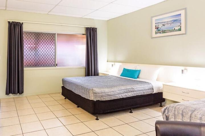 Room 8 of 43
