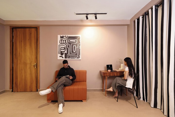 Room 18 of 40