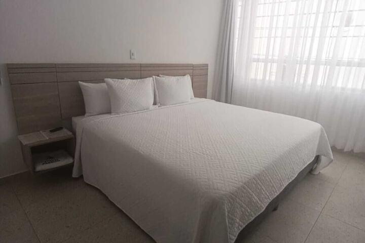 Room 12 of 15