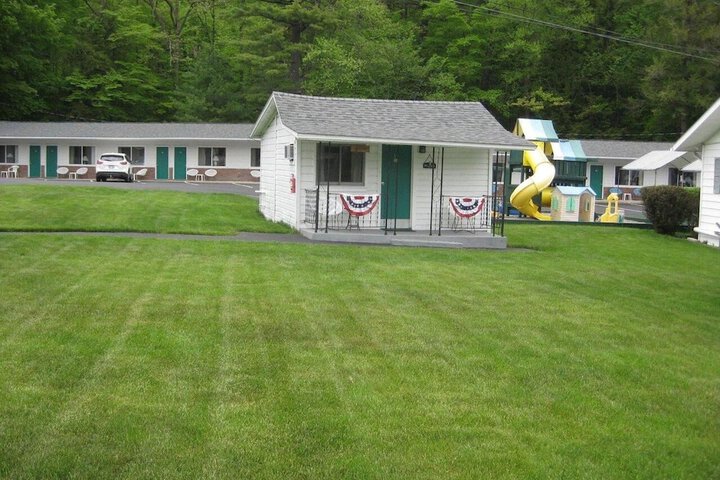 Property Grounds 39 of 52