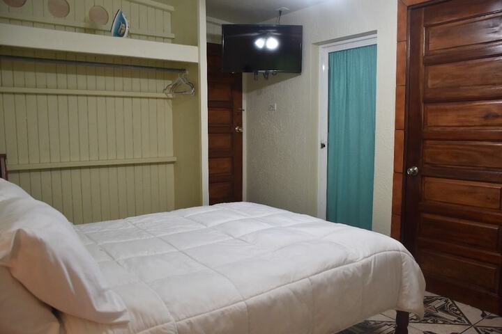 Room 95 of 157