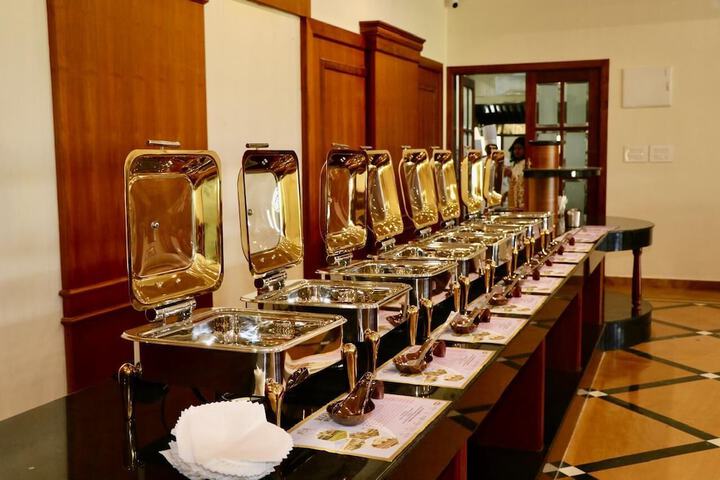 Dining 98 of 181