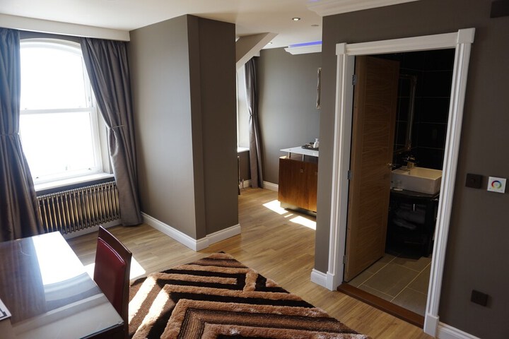 Room 20 of 95
