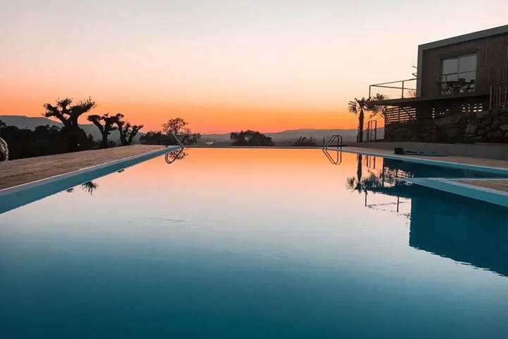 Pool 2 of 6