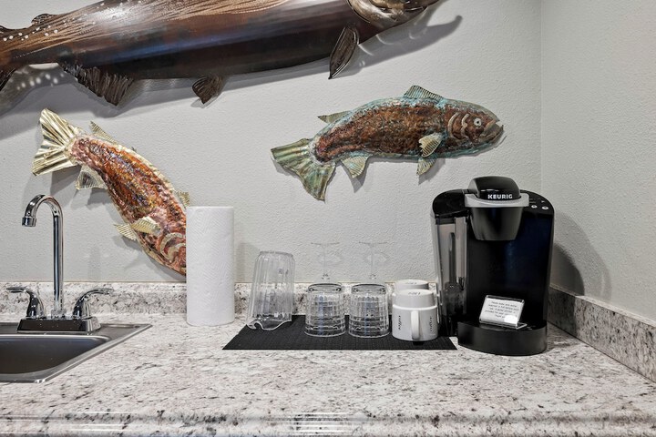 Breakfast/Coffee Service 68 of 129