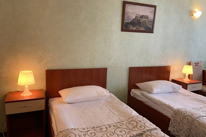 Room 7 of 70