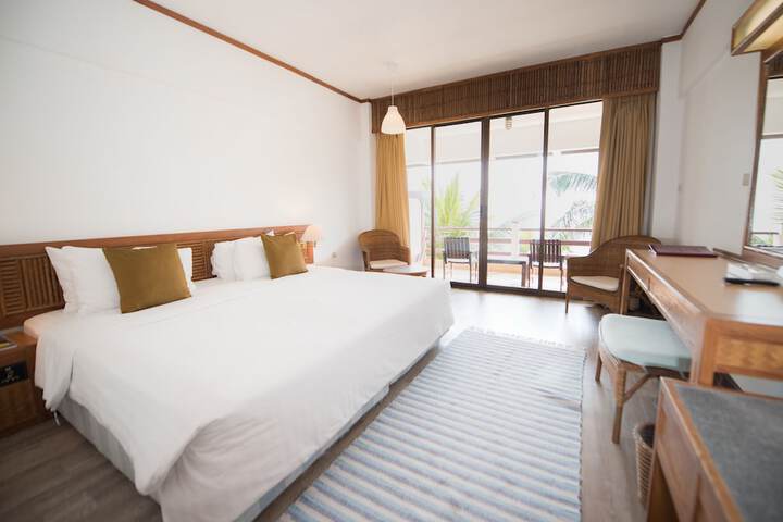 Room 35 of 149