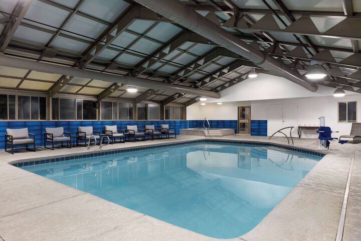 Pool 85 of 97