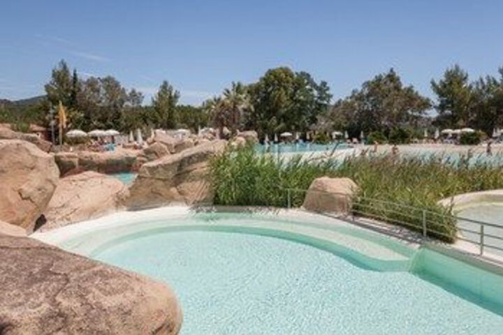 Pool 167 of 228