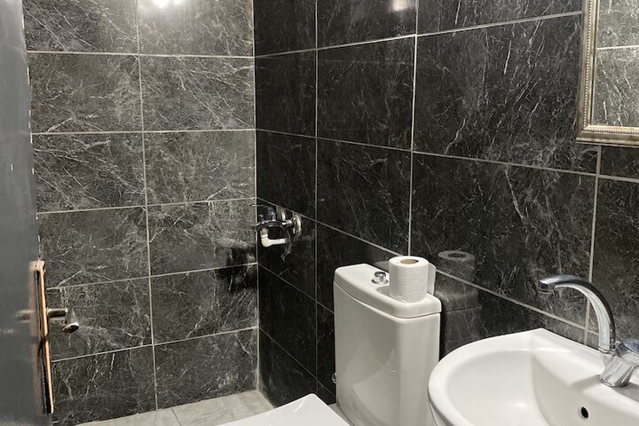 Room 15 of 17