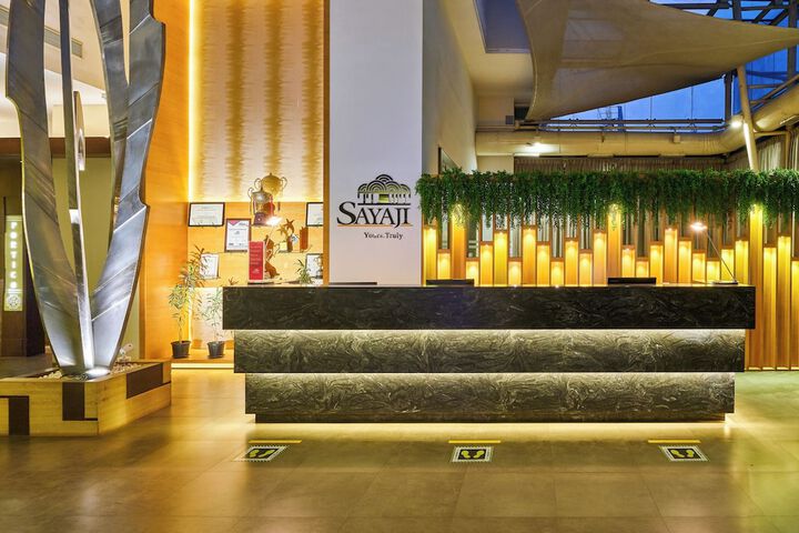 Hotel Lobby