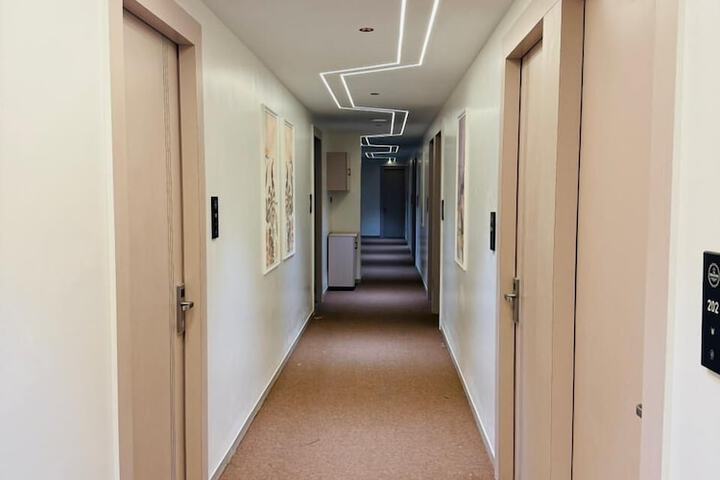 Room 15 of 27