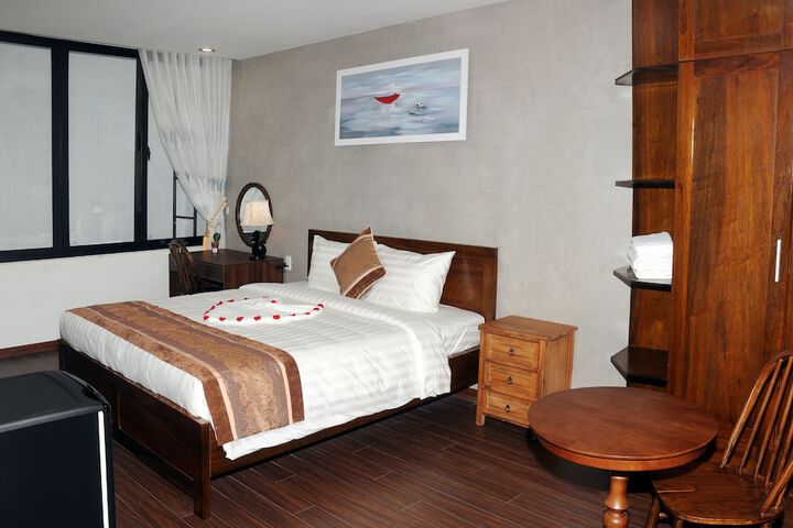 Room 5 of 21