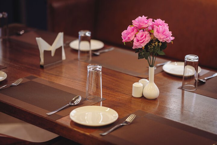 Dining 34 of 80