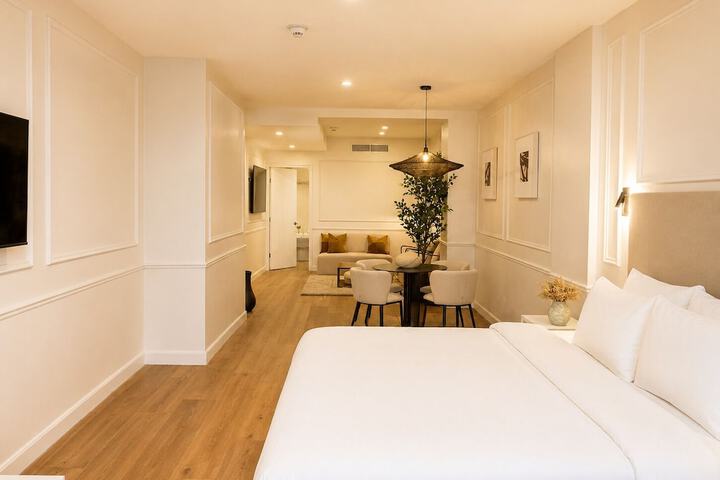 Room 39 of 93