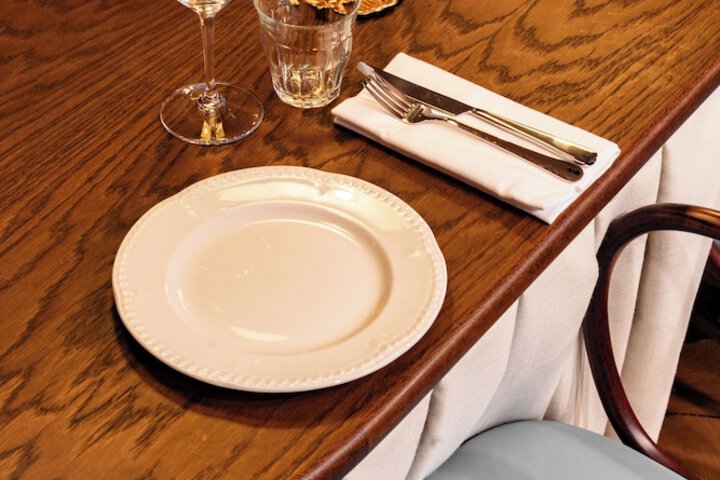 Dining 49 of 56