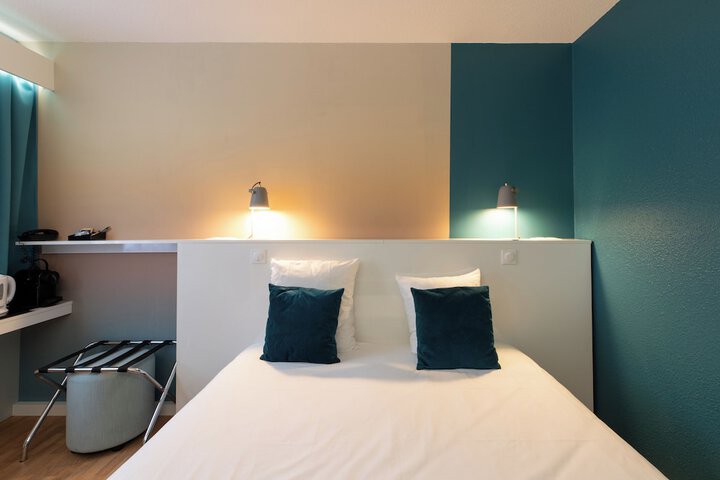 Room 17 of 51