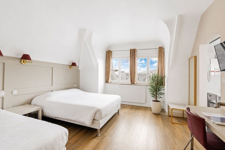 Room 18 of 26