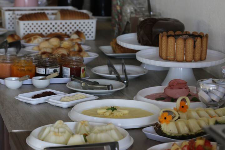 Breakfast/Coffee Service 13 of 15