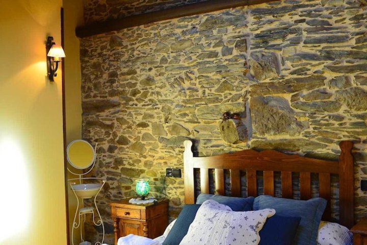 Room 5 of 46