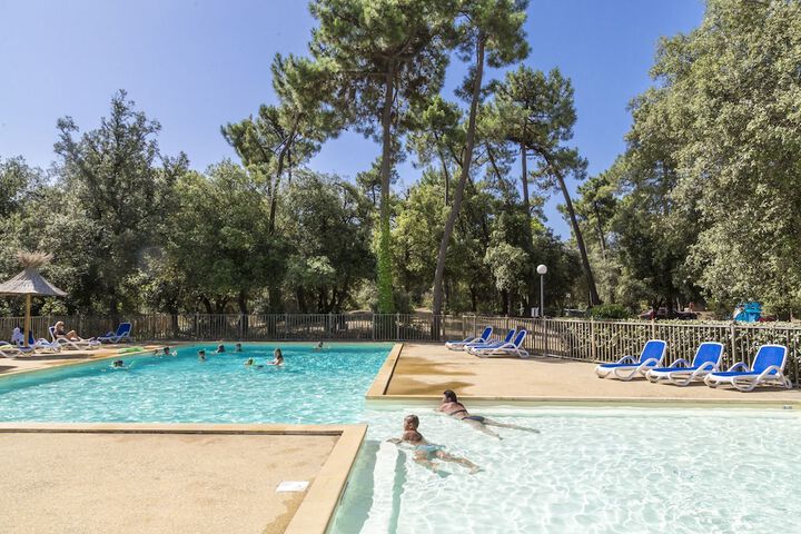 Hotel Pool