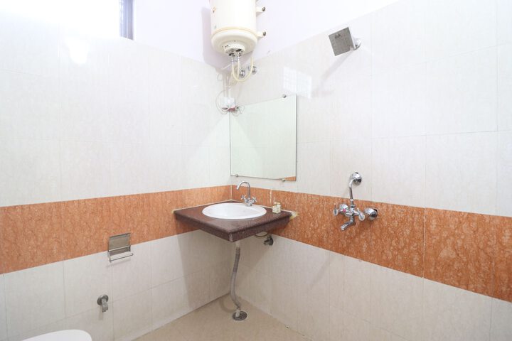 Room 19 of 32