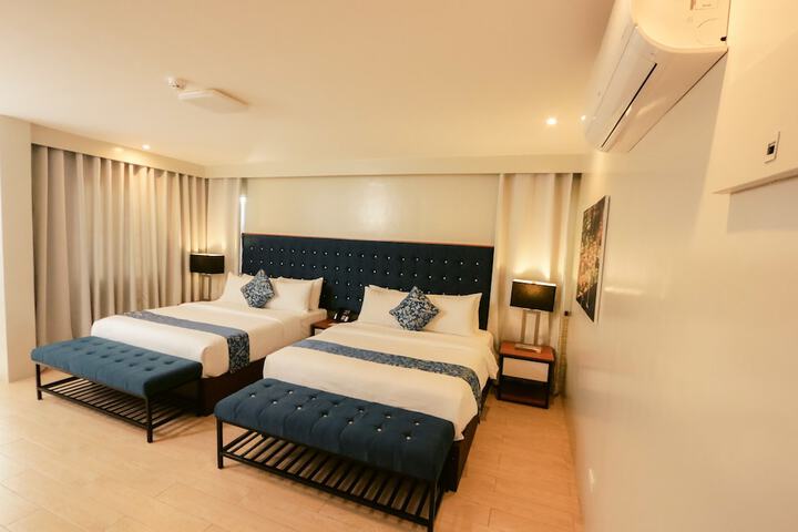 Room 13 of 39