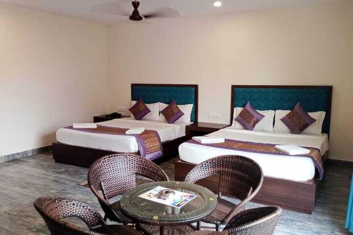 Room 8 of 23