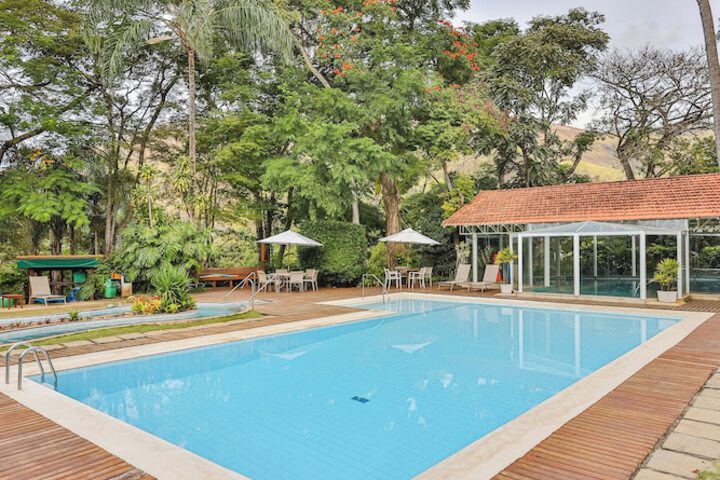 Pool 38 of 68