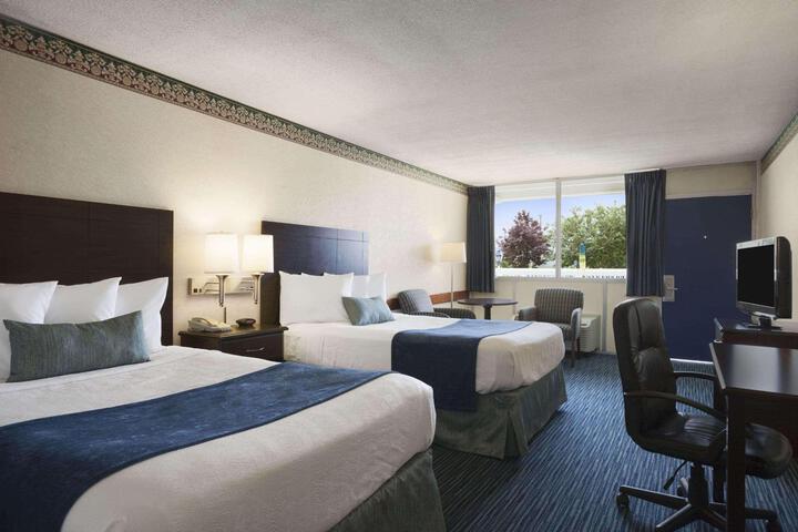 1 King Bed Superior Room (5 of 14)