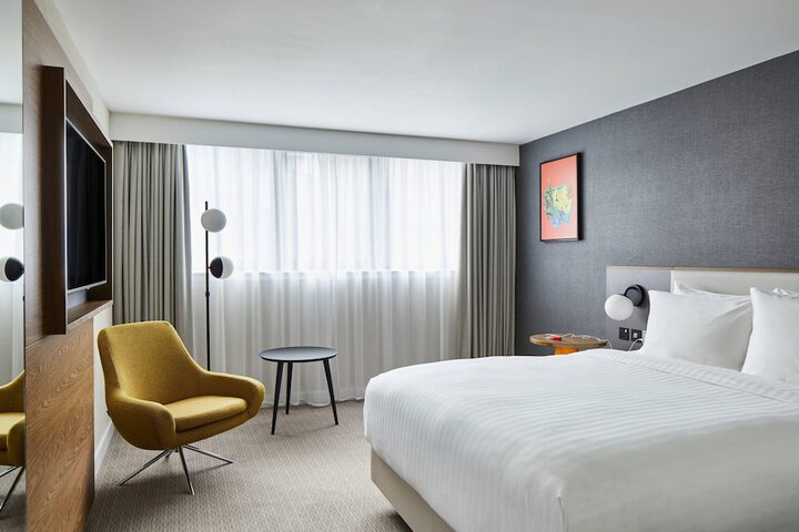Room 4 of 53