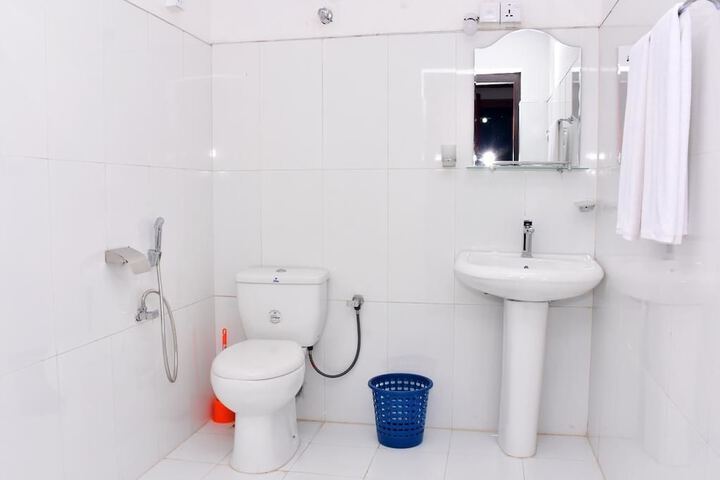 Room 15 of 18