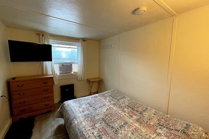 Room 22 of 37