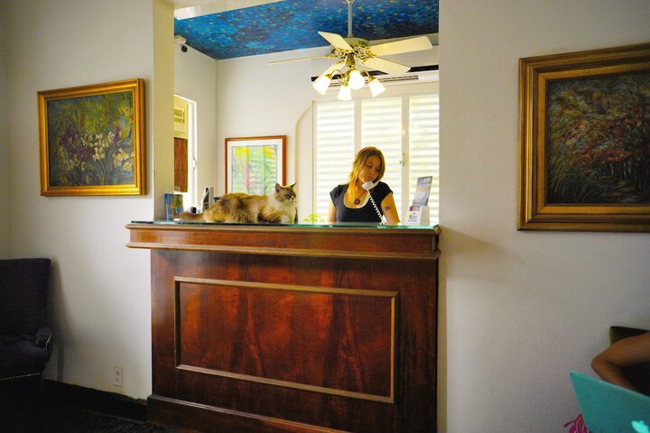 Concierge desk
