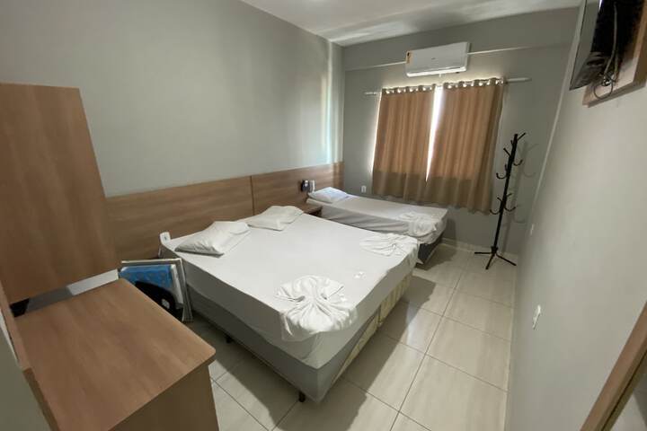 Room 6 of 34