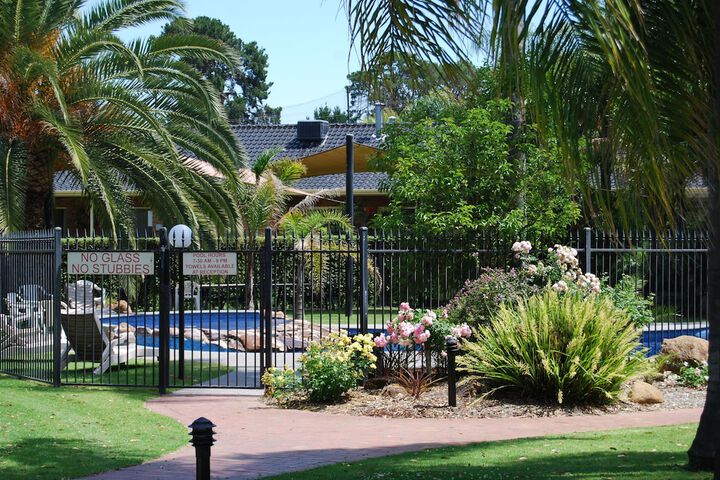 Pool 66 of 81