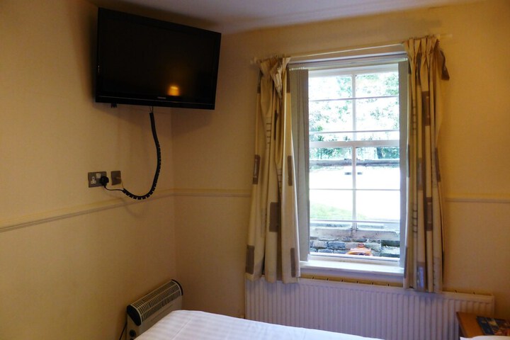 Room 12 of 20