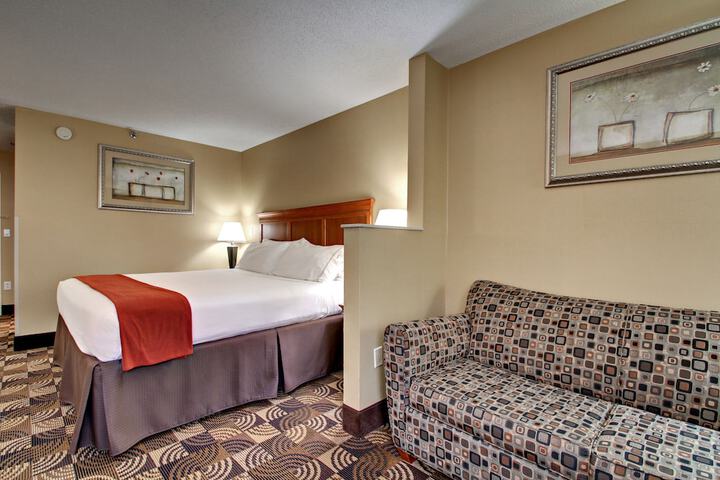 Standard | King Bed (5 of 28)