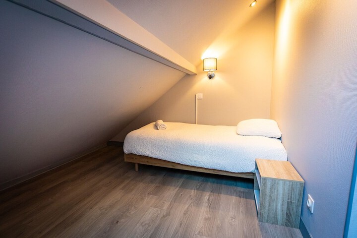 Room 15 of 70