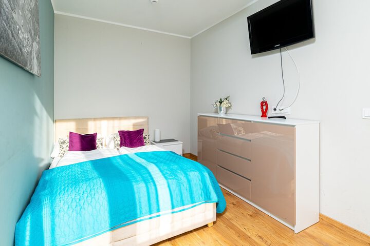 Room 133 of 375