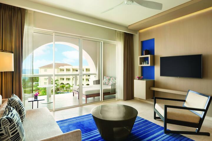 Room 42 of 169