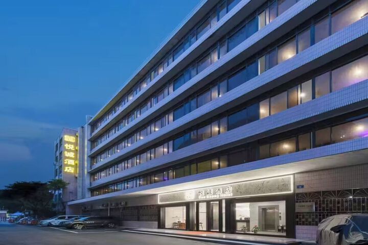 Hotel 6 of 21