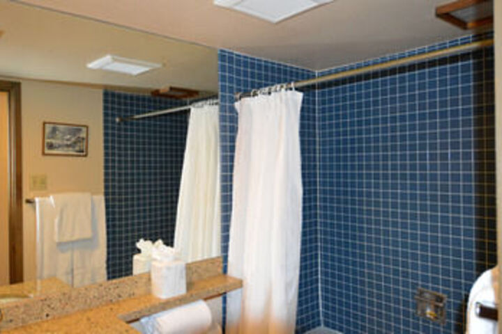Room 2 of 25